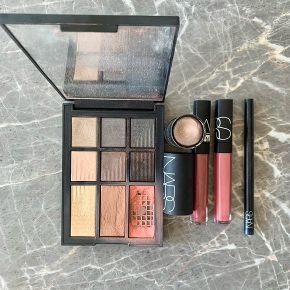 NARS Makeup Bundle - Picture 2 of 2